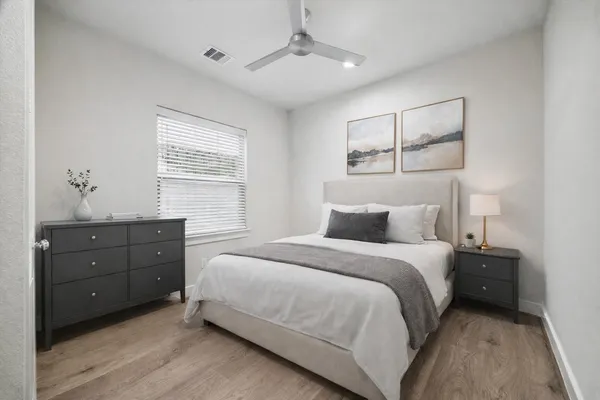 $2,700 | 5209 Allen Street, Unit C, Houston, TX 77007