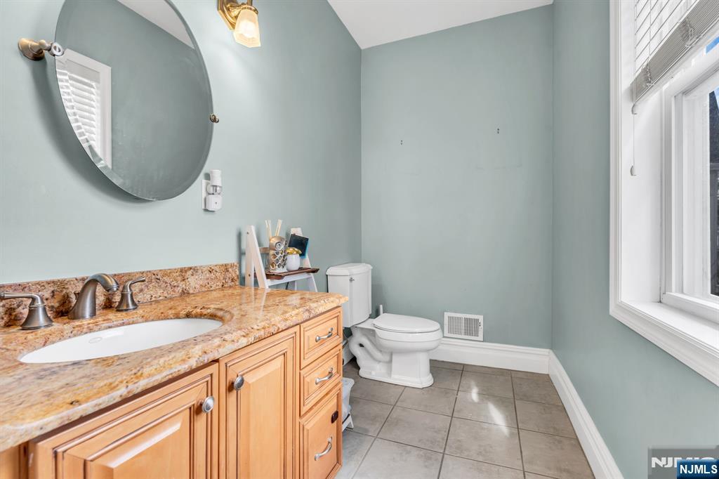 467 Summit Avenue Hackensack, NJ 07601 - Photo 22 of 50