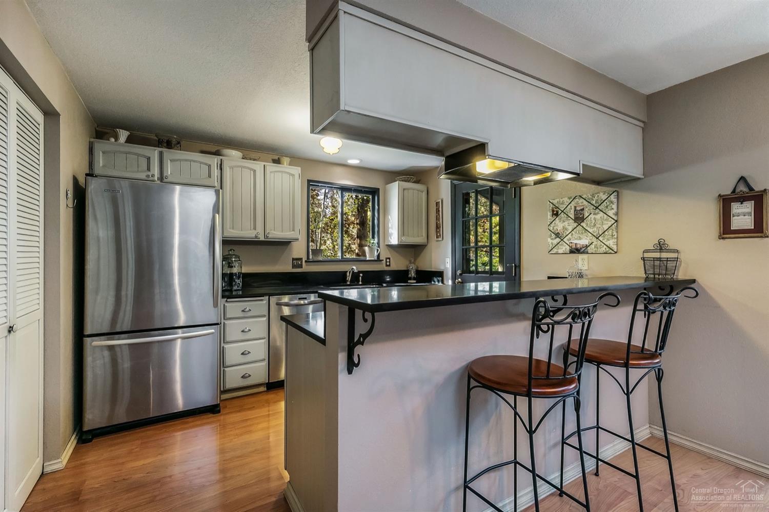 61175 Benham Road Bend, OR 97702 - Photo 4 of 25 Additional Photo