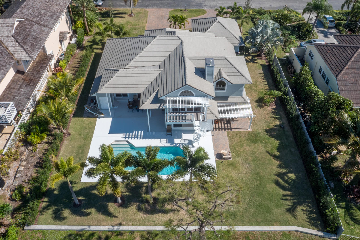 18147 Southeast Ridgeview Drive Tequesta, FL 33469 - Photo 3 of 46 Aerial 5