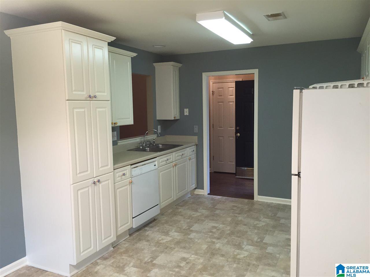 652 Shelby Forest Trail Chelsea, AL 35043 - Photo 2 of 8