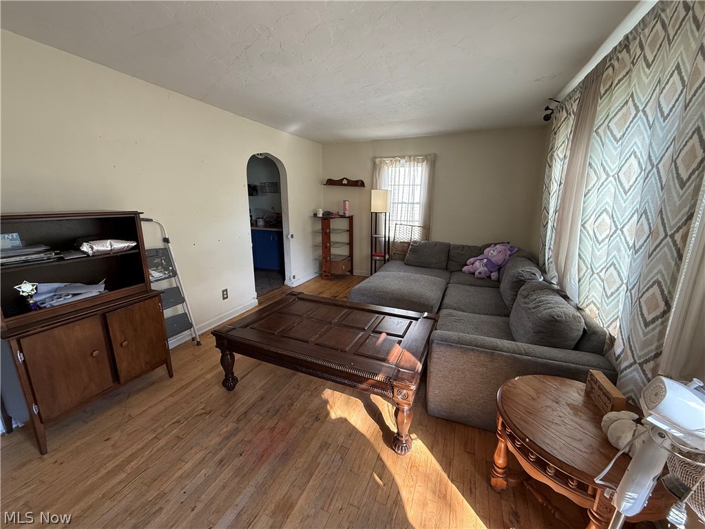 268 Dowd Road Elyria, OH 44035 - Photo 3 of 19 Gallery Image 3