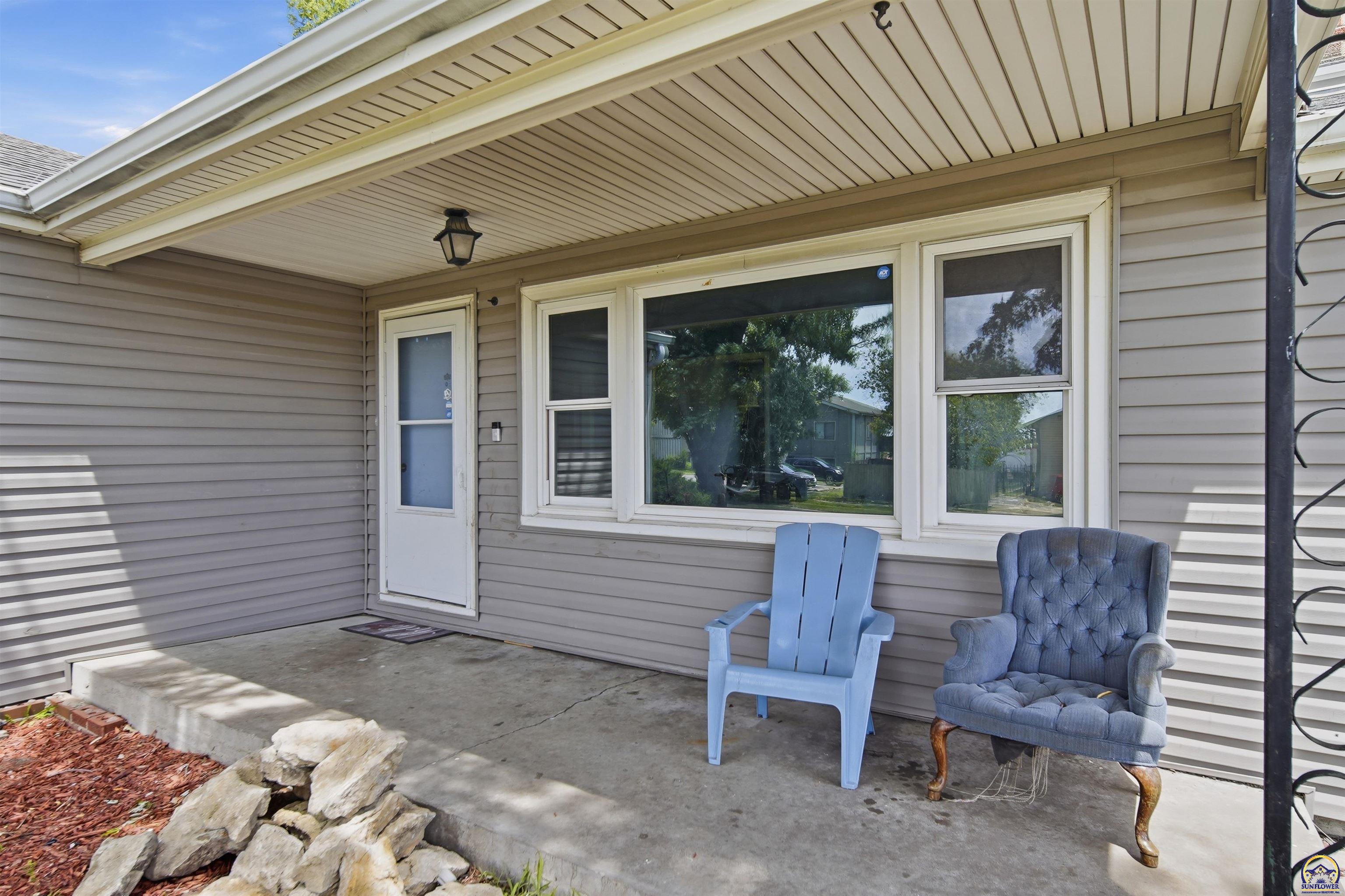 5700 Southwest 20th Street Topeka, KS 66604 - Photo 2 of 29