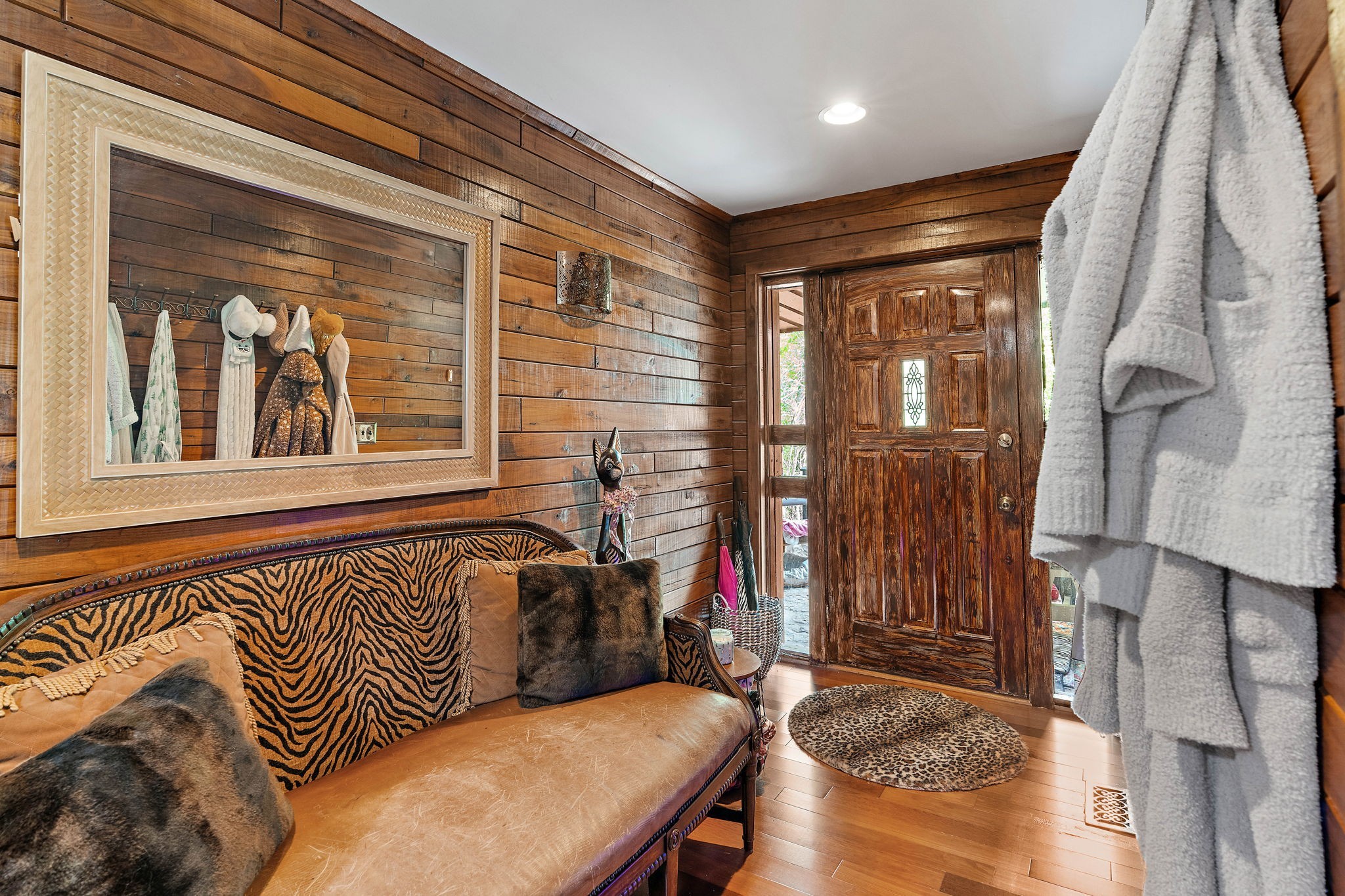 5521 Cane Ridge Road Antioch, TN 37013 - Photo 6 of 32 a living room with furniture and a window