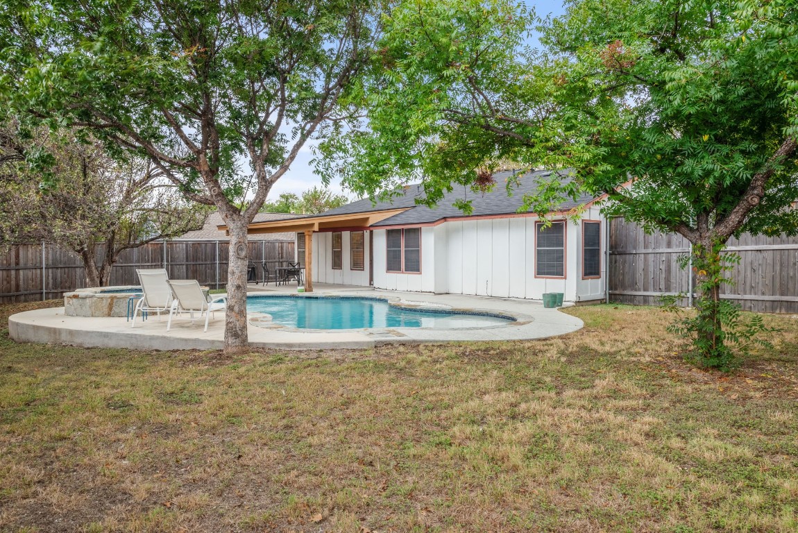 10212 Rutland Village West Austin, TX 78758 - Photo 2 of 27