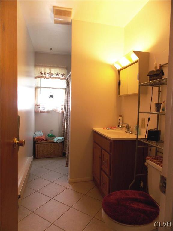 209 Center Road Lehighton, PA 18235 - Photo 8 of 11 Gallery Image 8
