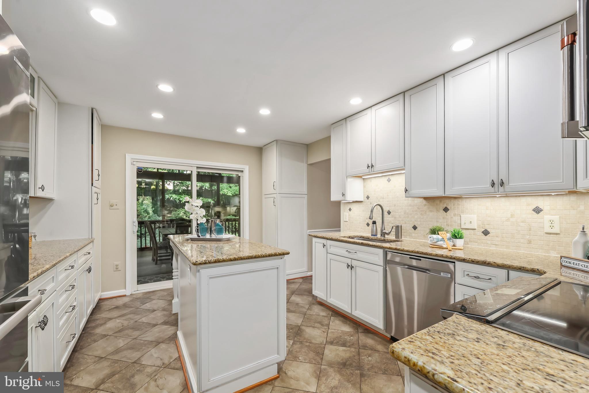 9217 Rockefeller Lane Springfield, VA 22153 - Photo 10 of 41 Beautiful Gourmet Kitchen with Granite Countertops