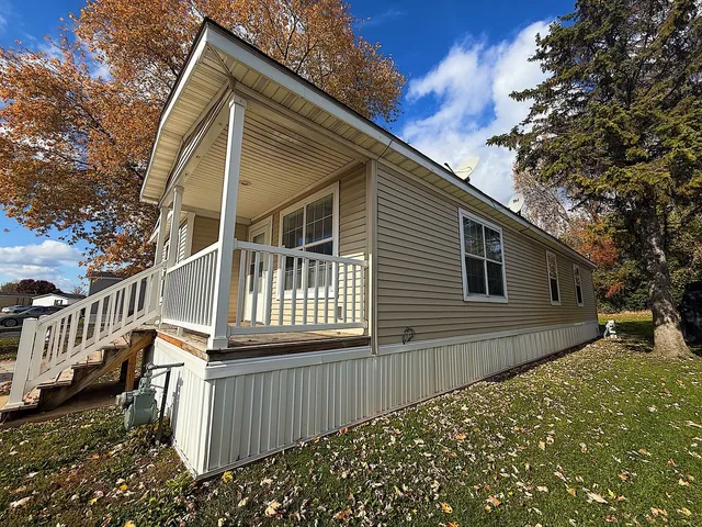 $2,100 | 45 Candlelight Drive, Sauk Village, IL 60411