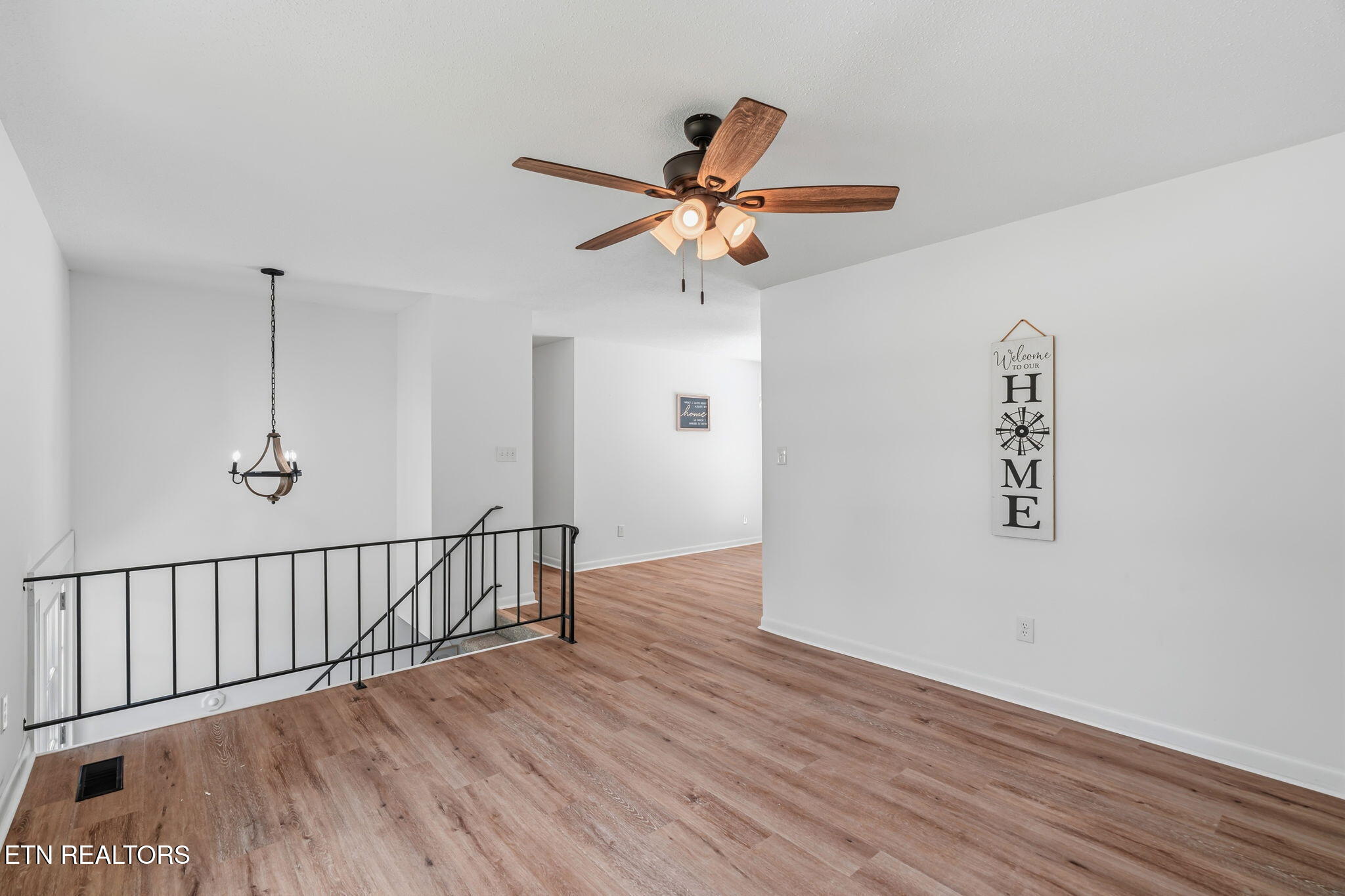10008 Bluegrass Road Knoxville, TN 37922 - Photo 11 of 43 11-web-or-mls-10008 Bluegrass Road-11