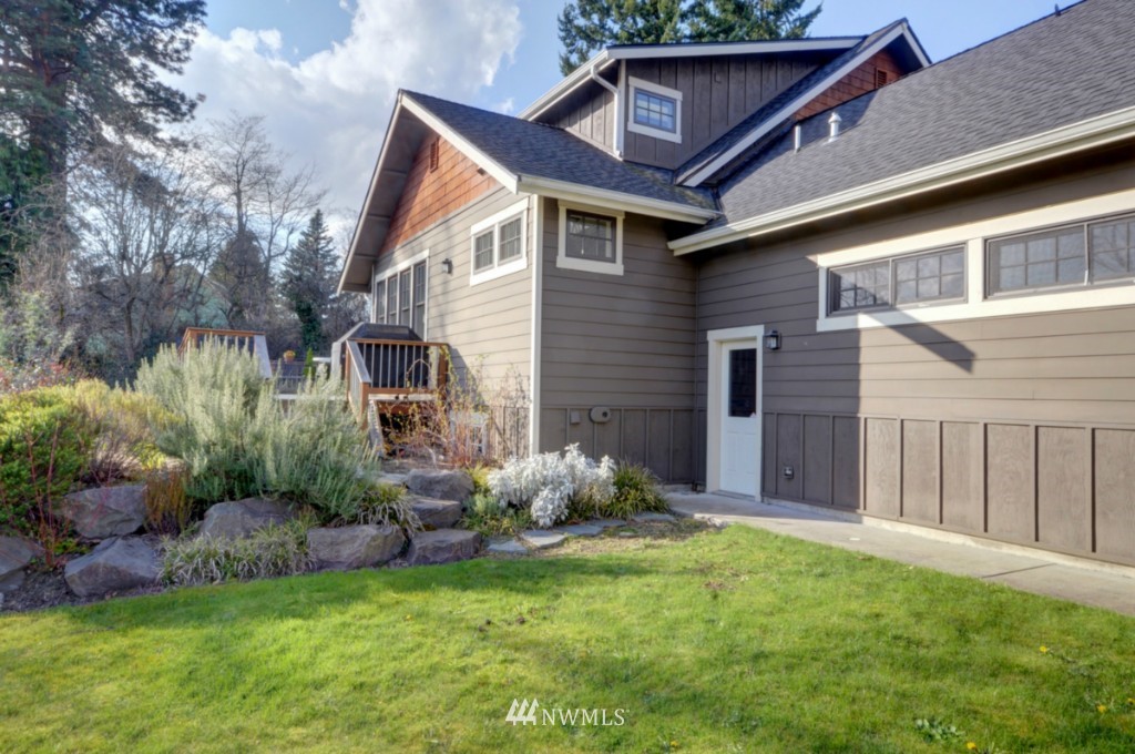 979 Southwest 3rd Place Renton, WA 98057 - Photo 14 of 15