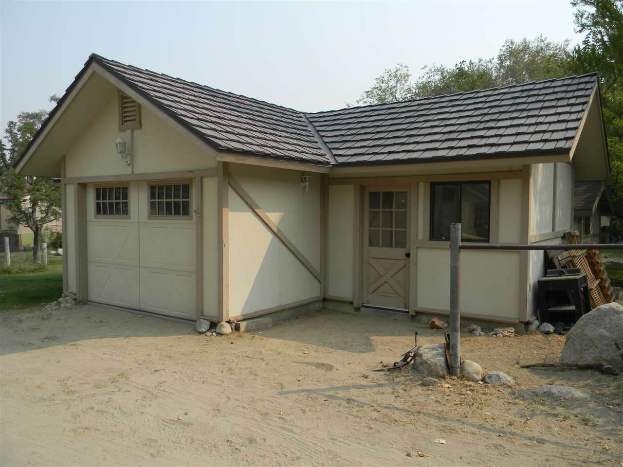 240 Ocean View Road Bishop, CA 93514 - Photo 13 of 32 Gallery Image 13