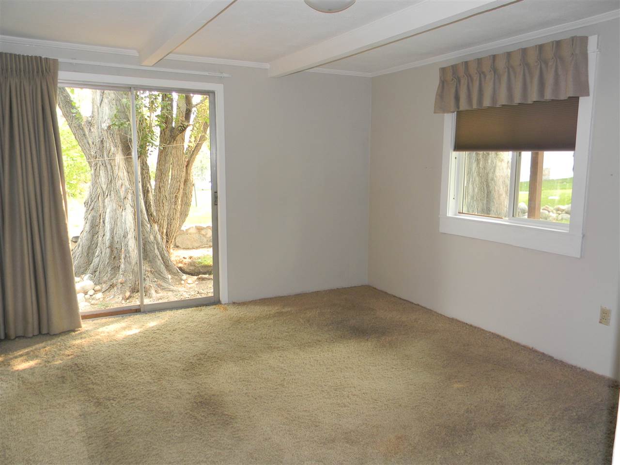 240 Ocean View Road Bishop, CA 93514 - Photo 24 of 32 Gallery Image 24