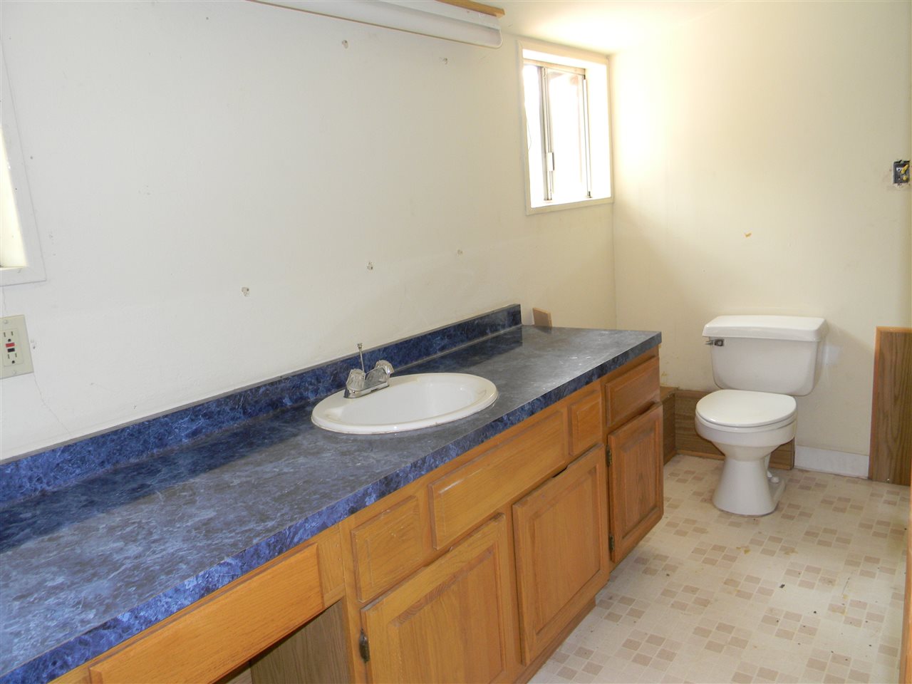 240 Ocean View Road Bishop, CA 93514 - Photo 30 of 32 Gallery Image 30