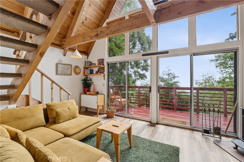 26631 Valley View Drive Rimforest, CA 92378 - Photo 5 of 38