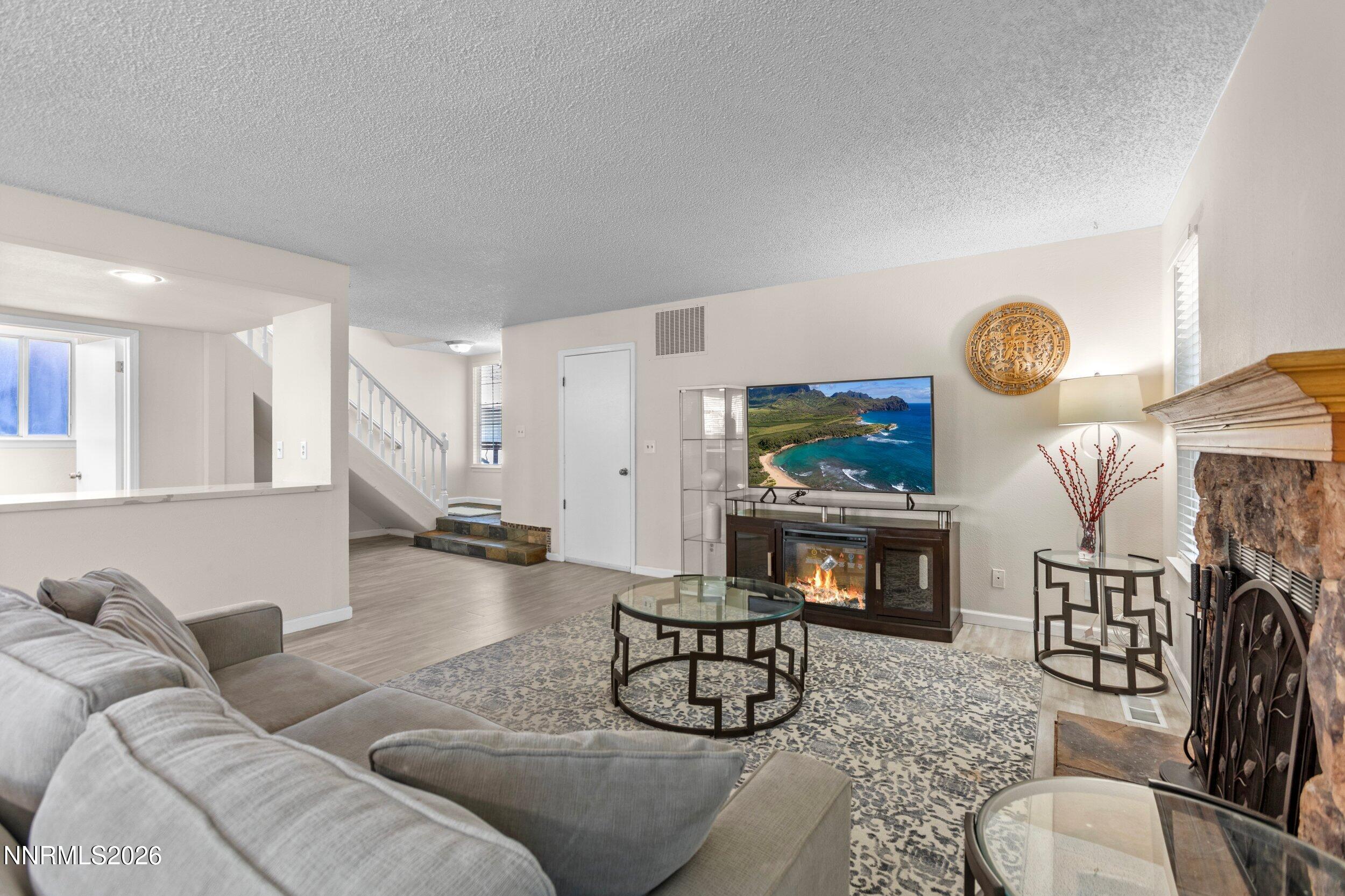 7100 Peppermint Drive Reno, NV 89506 - Photo 4 of 26 0Y7A2321