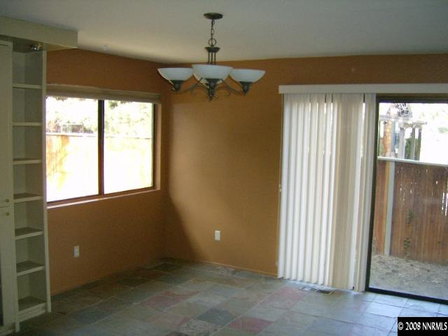 380 West Riverview Circle Reno, NV 89509 - Photo 4 of 9 Photo 4