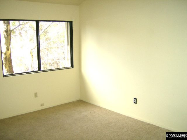 380 West Riverview Circle Reno, NV 89509 - Photo 6 of 9 Photo 6