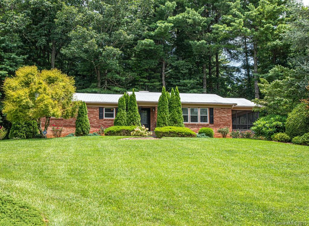 104 London Road Hendersonville, NC 28739 - Photo 2 of 26 Gallery Image 2