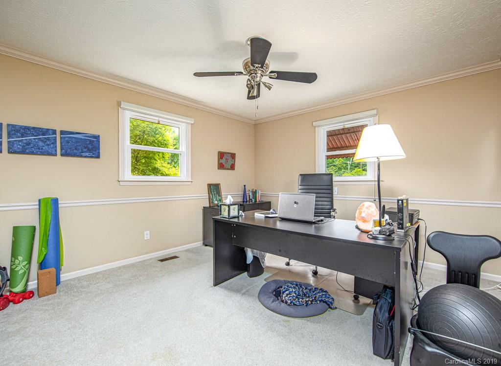 104 London Road Hendersonville, NC 28739 - Photo 15 of 26 Gallery Image 15