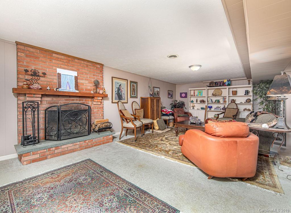 104 London Road Hendersonville, NC 28739 - Photo 16 of 26 Gallery Image 16