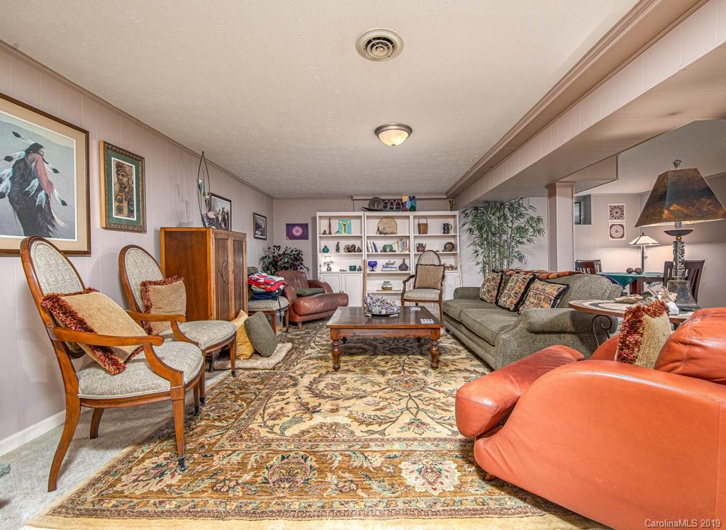104 London Road Hendersonville, NC 28739 - Photo 17 of 26 Gallery Image 17