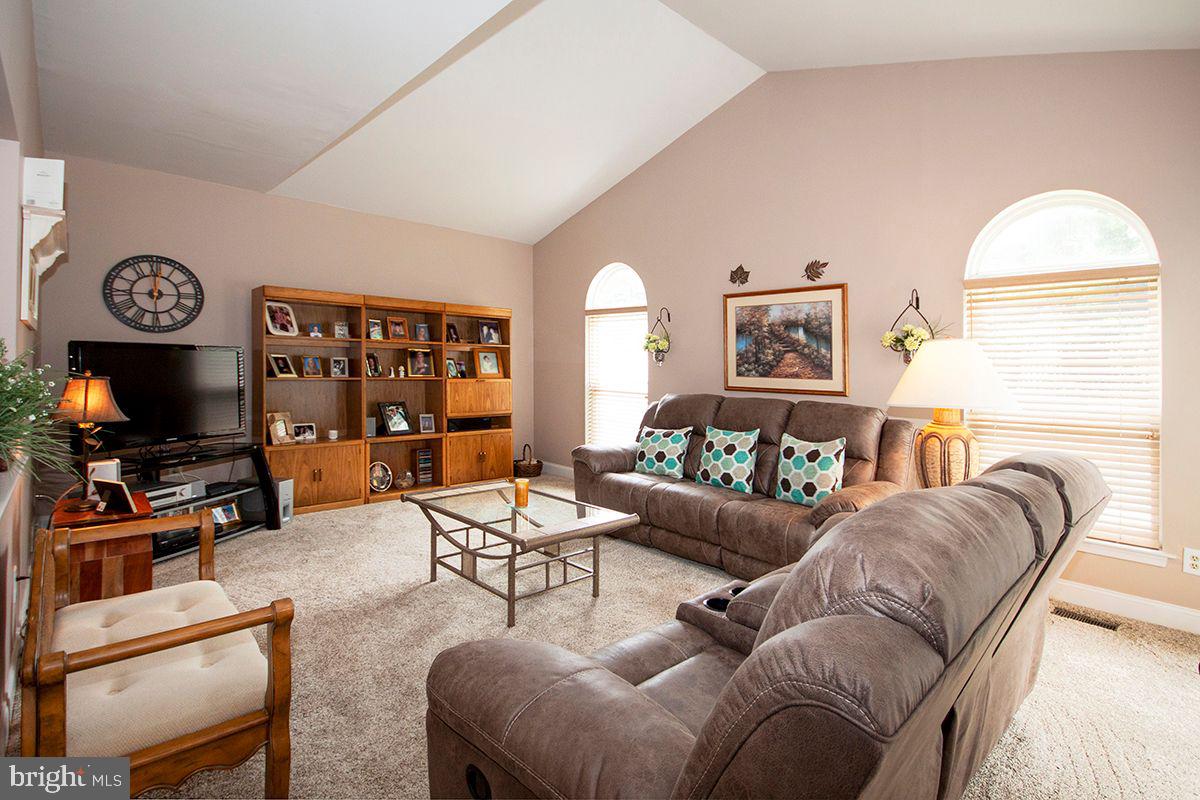 19 Chevy Chase Road Sicklerville, NJ 08081 - Photo 13 of 39