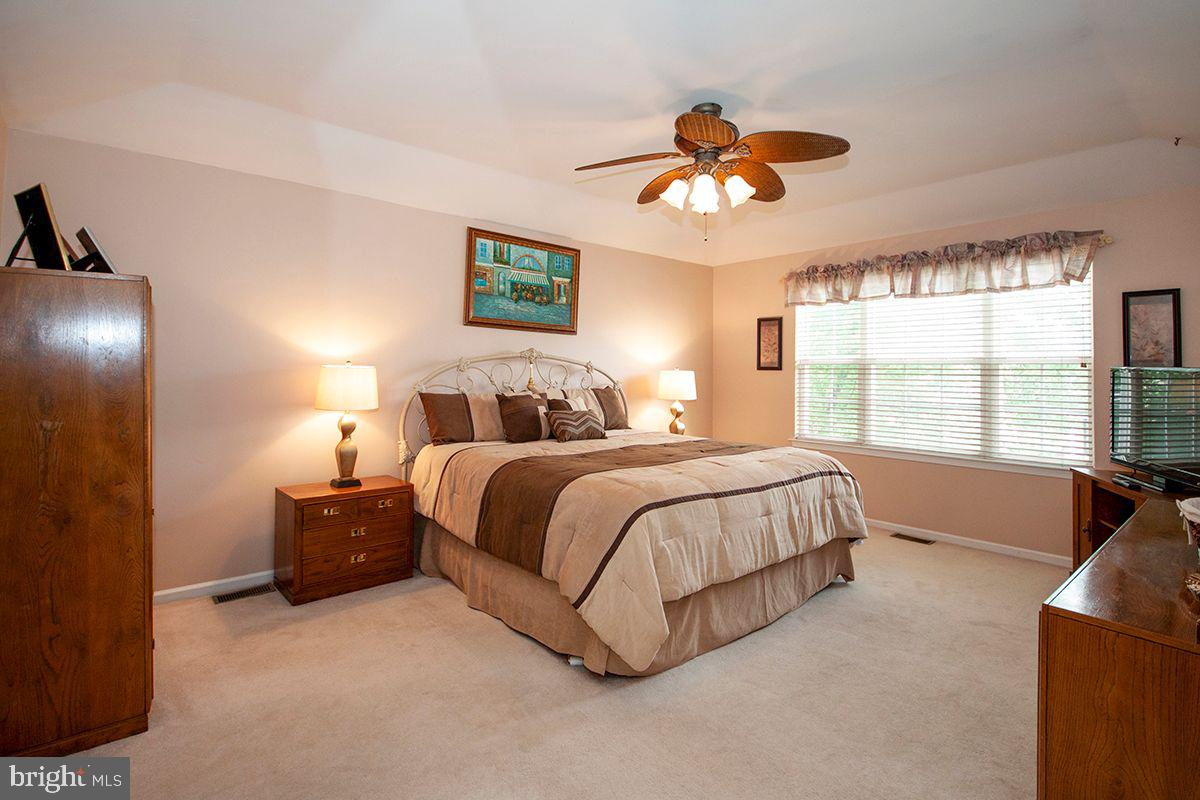 19 Chevy Chase Road Sicklerville, NJ 08081 - Photo 16 of 39