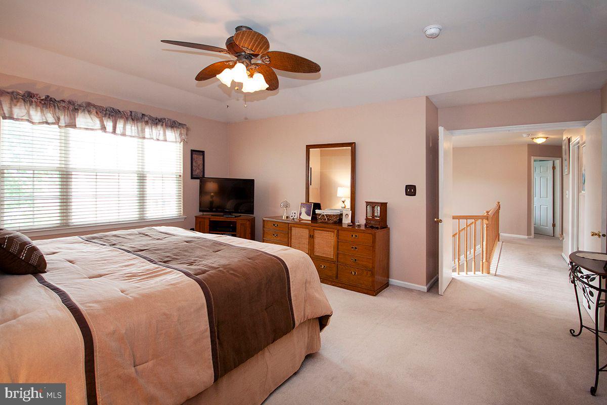 19 Chevy Chase Road Sicklerville, NJ 08081 - Photo 18 of 39
