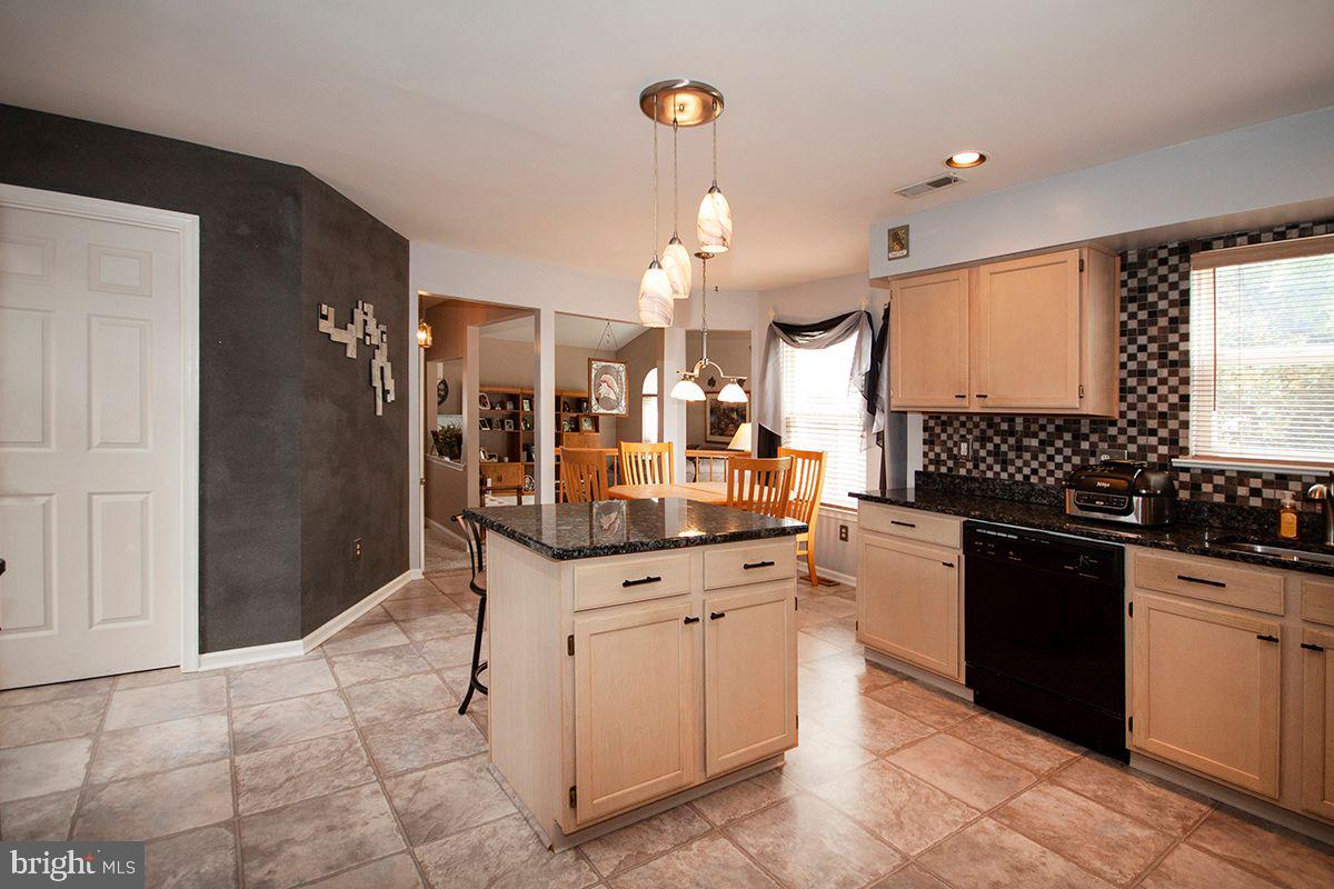19 Chevy Chase Road Sicklerville, NJ 08081 - Photo 9 of 39
