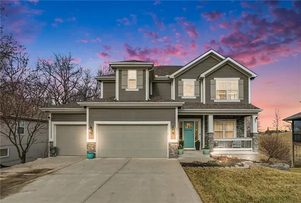 $575,000 | 2406 Northeast 158th Street, Smithville, MO 64089