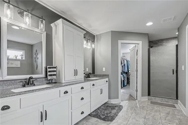 $575,000 | 2406 Northeast 158th Street, Smithville, MO 64089