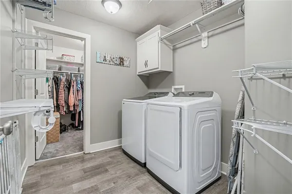 $575,000 | 2406 Northeast 158th Street, Smithville, MO 64089