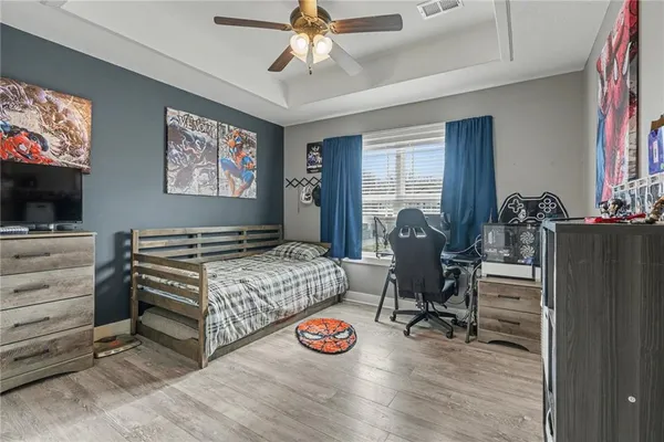 $575,000 | 2406 Northeast 158th Street, Smithville, MO 64089