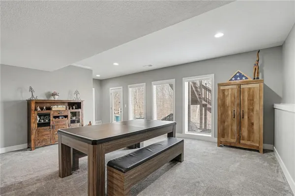 $575,000 | 2406 Northeast 158th Street, Smithville, MO 64089