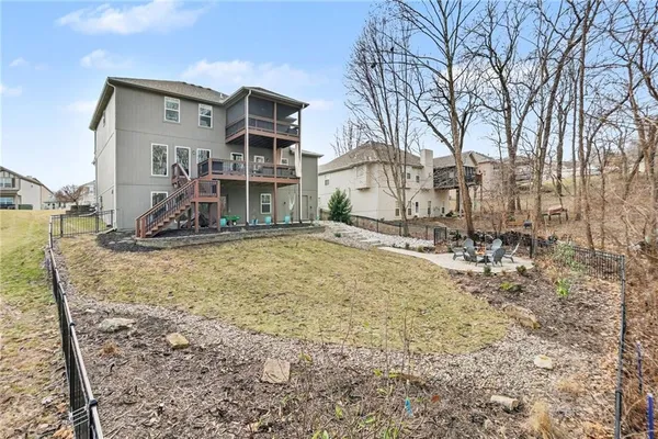 $575,000 | 2406 Northeast 158th Street, Smithville, MO 64089