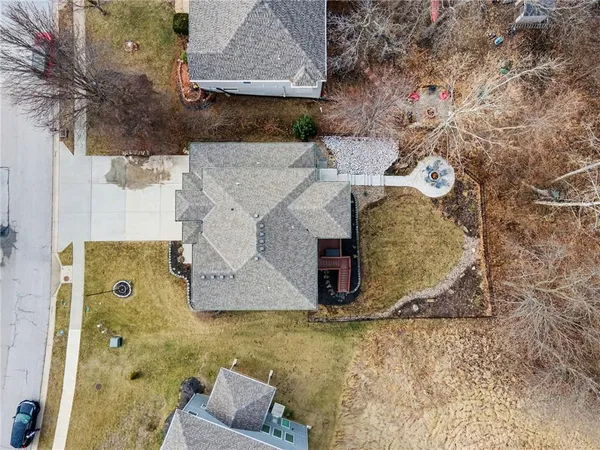 $575,000 | 2406 Northeast 158th Street, Smithville, MO 64089