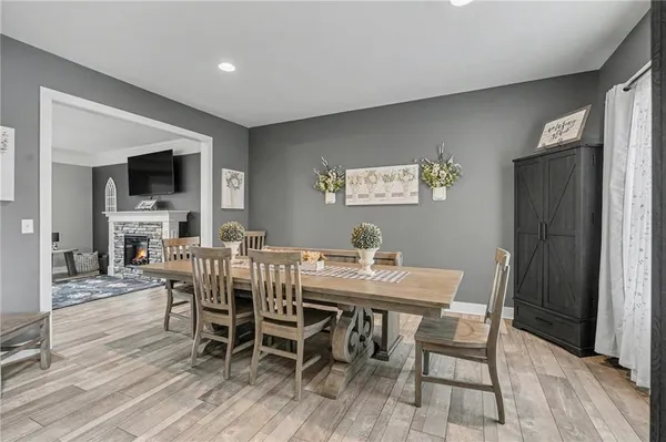 $575,000 | 2406 Northeast 158th Street, Smithville, MO 64089