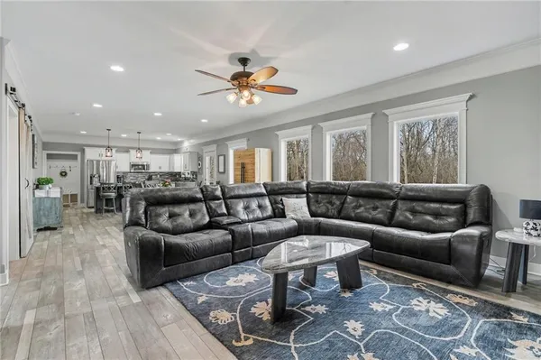 $575,000 | 2406 Northeast 158th Street, Smithville, MO 64089