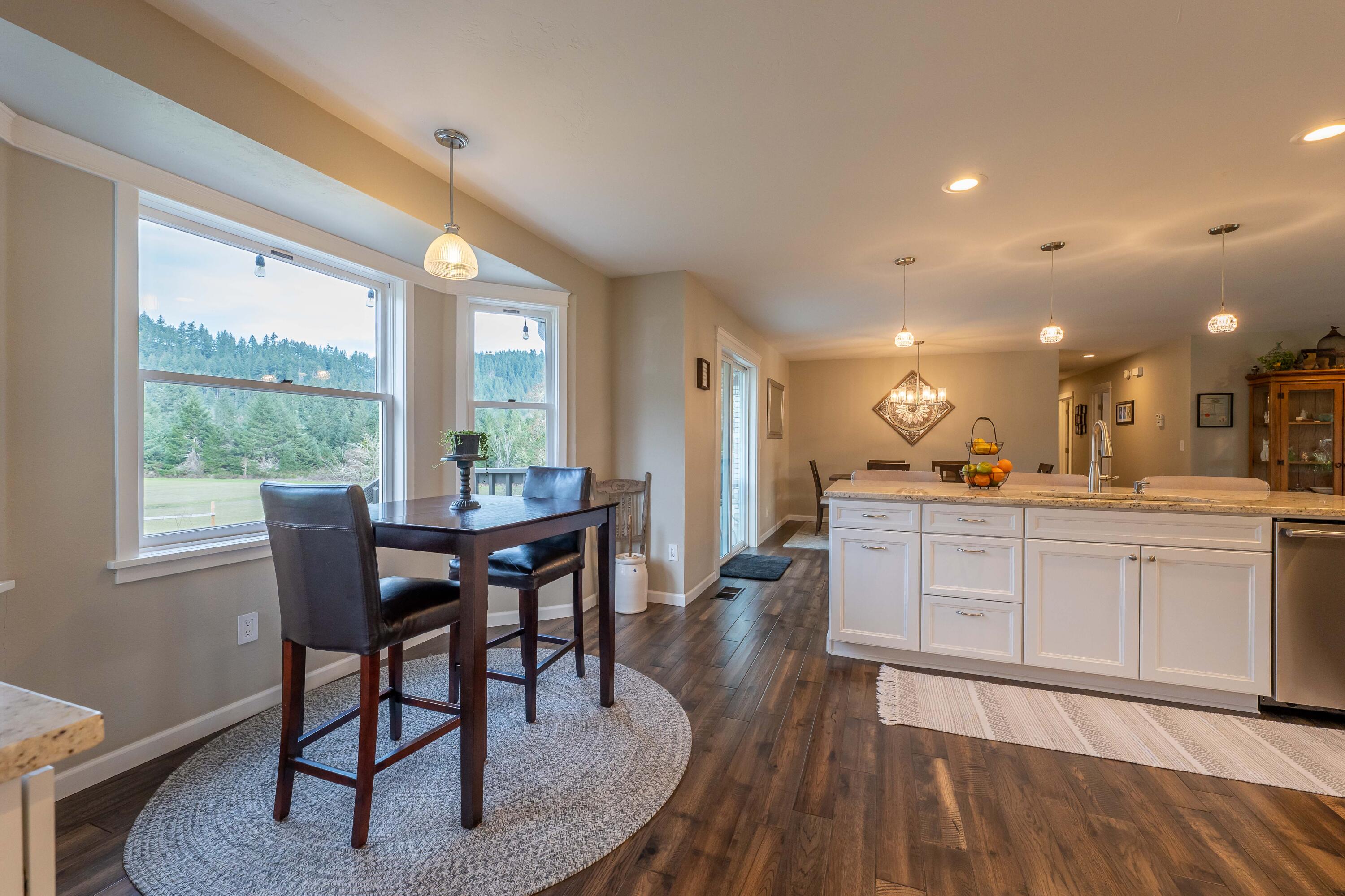 497 Indian Bend Road Umpqua, OR 97486 - Photo 12 of 52 497 Indian Bend Road-34