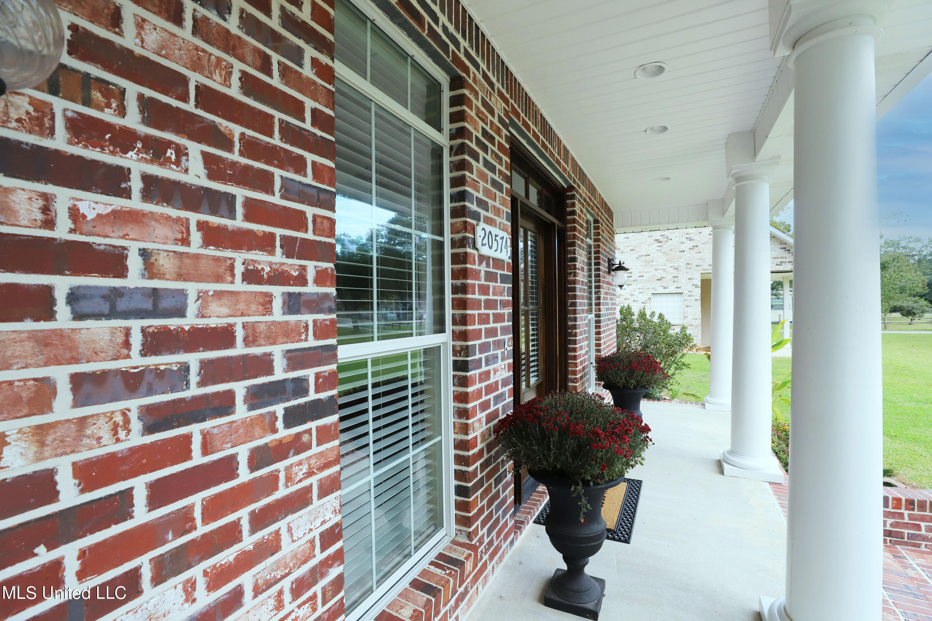 20574 Johnson Road Long Beach, MS 39560 - Photo 4 of 25 Front Porch