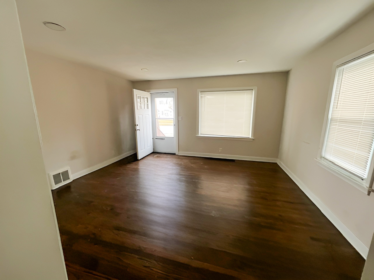17943 Ridgewood Avenue Lansing, IL 60438 - Photo 2 of 12