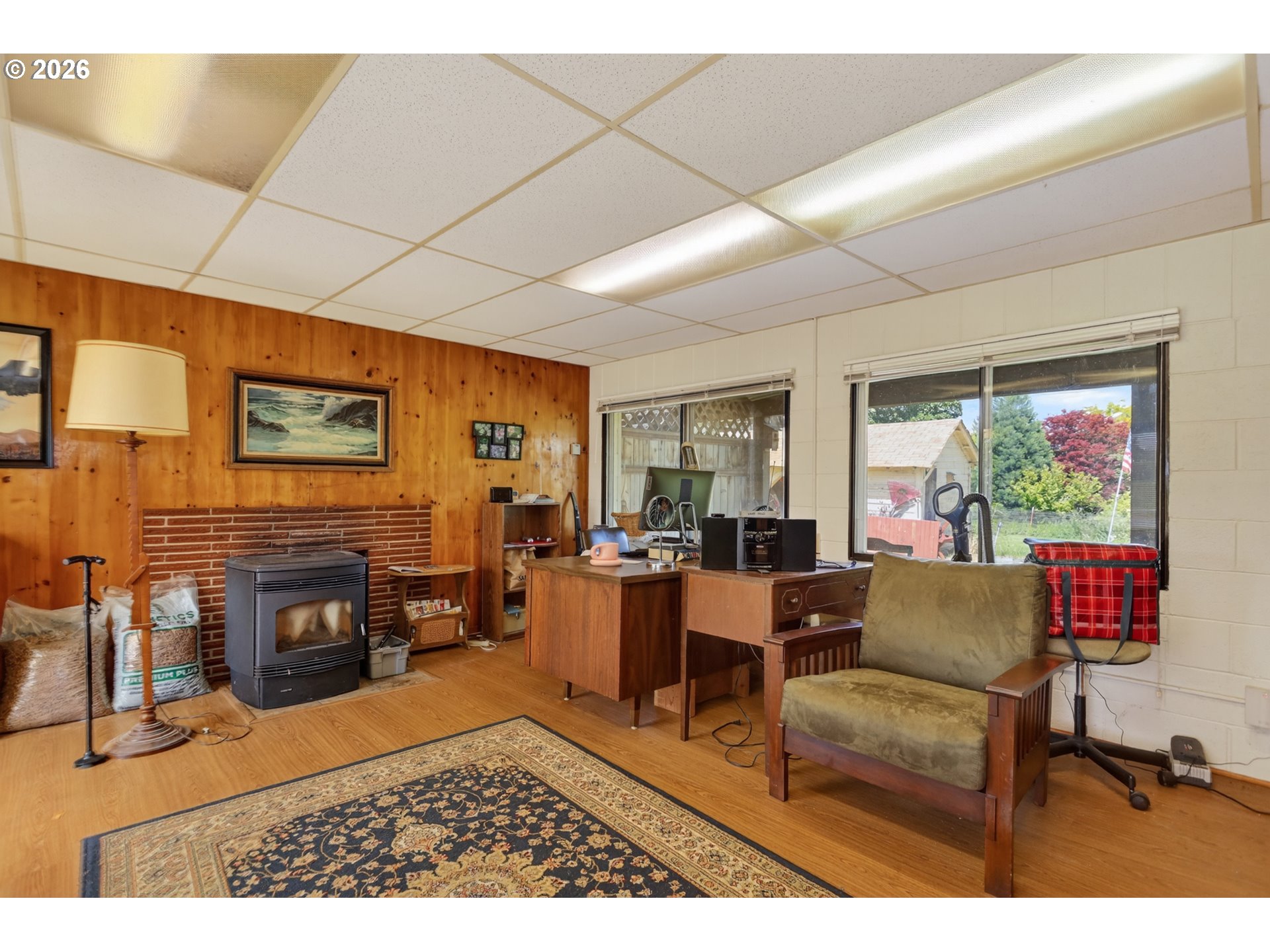 1800 Markham Road Hood River, OR 97031 - Photo 31 of 48 Family Room