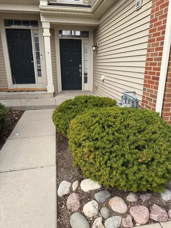 $2,500 | 9911 Williams Drive, Huntley, IL 60142