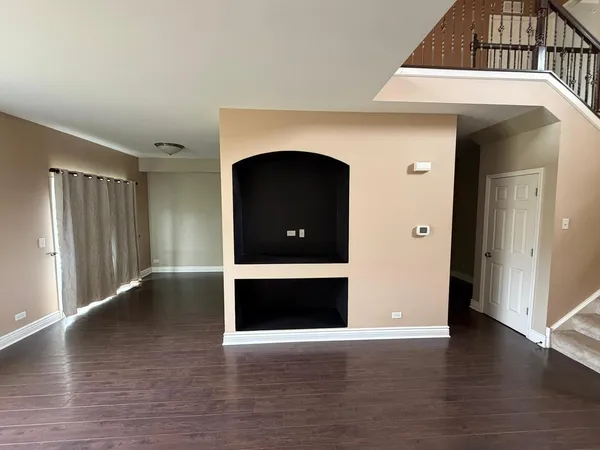 $2,500 | 9911 Williams Drive, Huntley, IL 60142