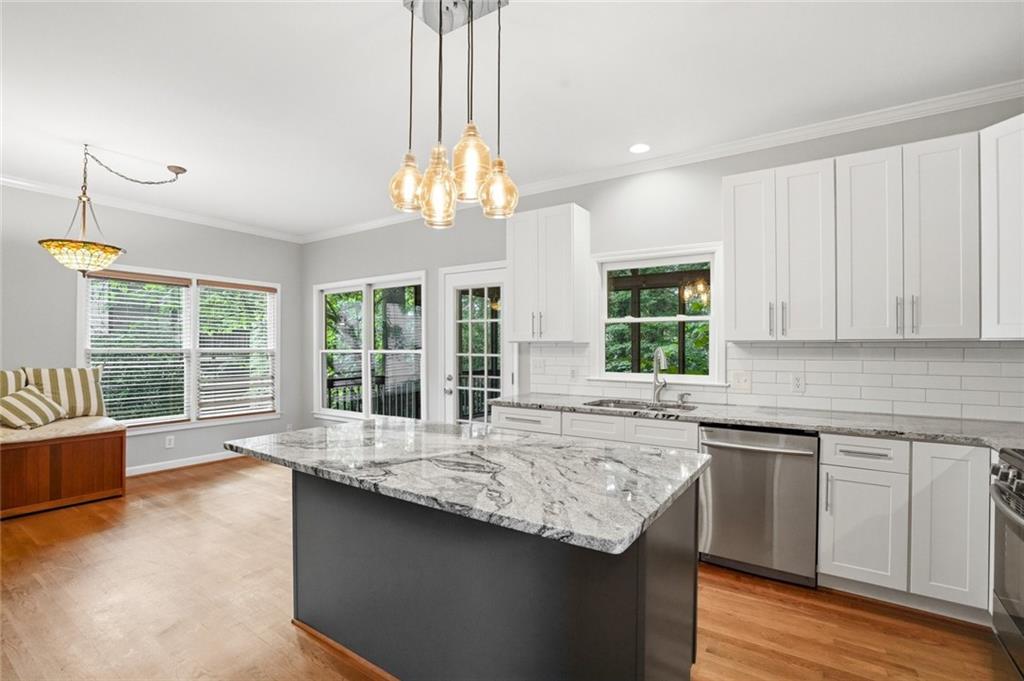 360 Landing Entry Alpharetta, GA 30022 - Photo 8 of 24