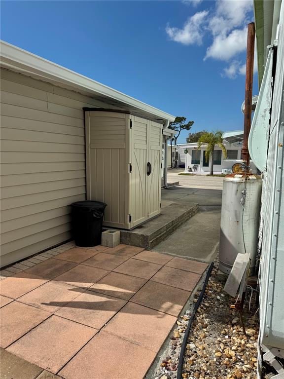 10315 Cortez Road West, Unit 643 Bradenton, FL 34210 - Photo 45 of 52 a view of a house with backyard and sitting area
