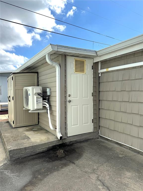 10315 Cortez Road West, Unit 643 Bradenton, FL 34210 - Photo 46 of 52 a view of a car garage gate