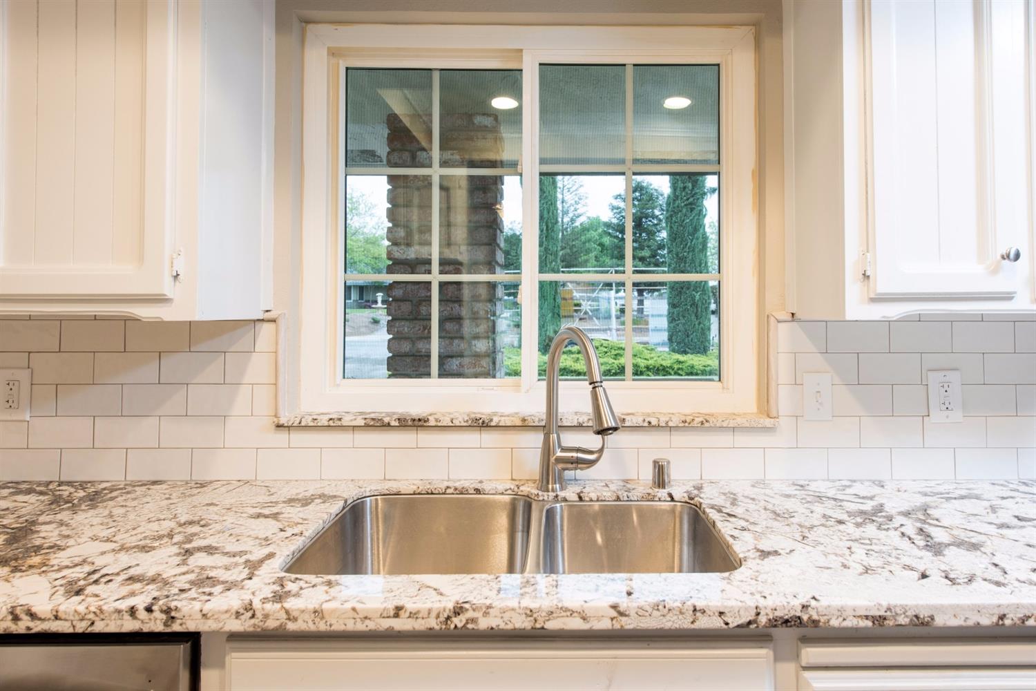 14558 Huntington Road Madera, CA 93636 - Photo 11 of 51 Gallery Image 11