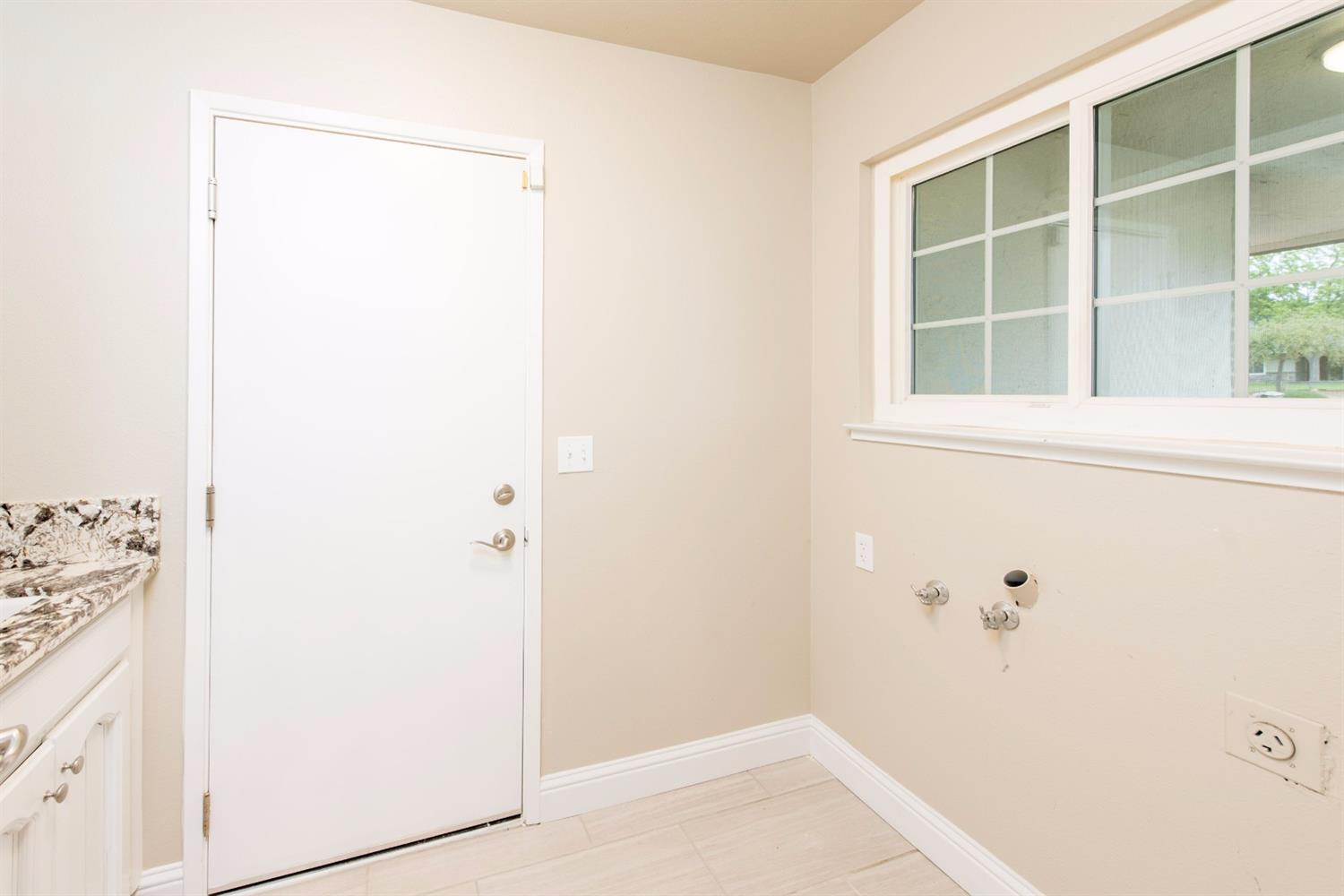 14558 Huntington Road Madera, CA 93636 - Photo 13 of 51 Gallery Image 13