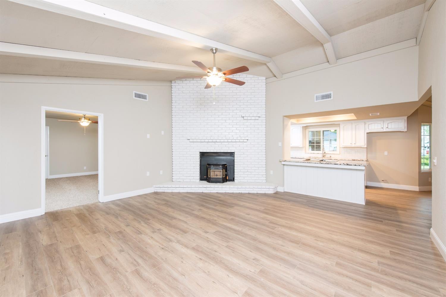 14558 Huntington Road Madera, CA 93636 - Photo 18 of 51 Gallery Image 18